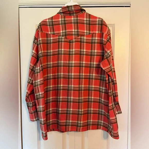 Levi’s women’s Dylan relaxed western shirt. Pearl snap buttons. Size large. - Picture 10 of 10